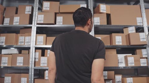 MatrixScan Find back of house worker looking for package