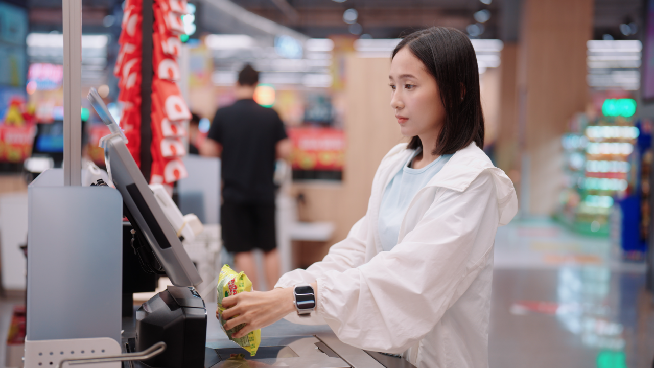 Inside Self-Checkout Loss Prevention: How Vision AI Helps Stop Loss as It Happens