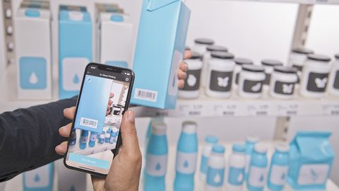 retail grocery self-scanning customer